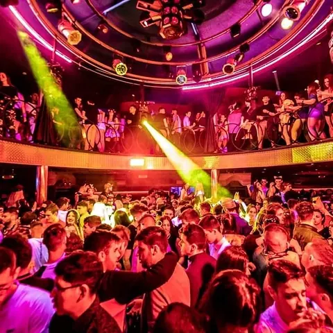 Dónde salir de noche en Fuenlabrada: bares, pubs y terrazas con ambiente